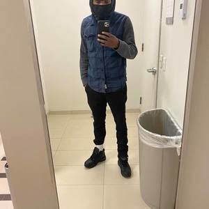 Meet your Posher, Akeem